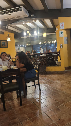 El Cuatrero, Ovalo Larco