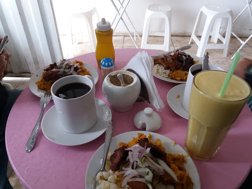 Restaurant Paveria D' Chaleco's