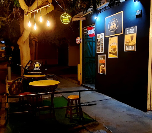 La Casa Burger