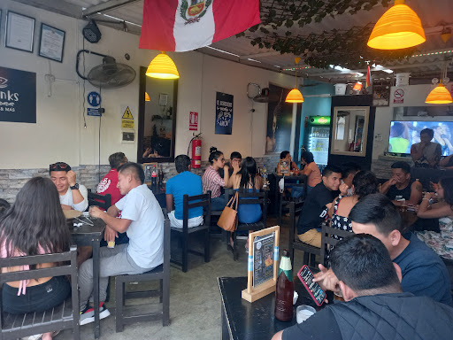 D'franks ,ceviches & más