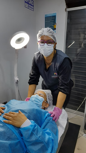 Estación 11:11 Salón de Belleza y Barberia