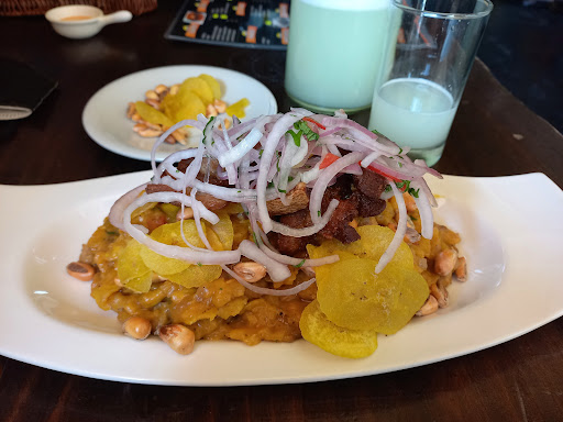 Restaurant ILLARY- Los Algarrobos- Piura
