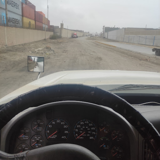 ESCUELA DE MANEJO , LAS AGUILAS DEL NORTE