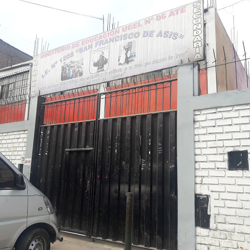 Colegio San Francisco de Asis, Ate.